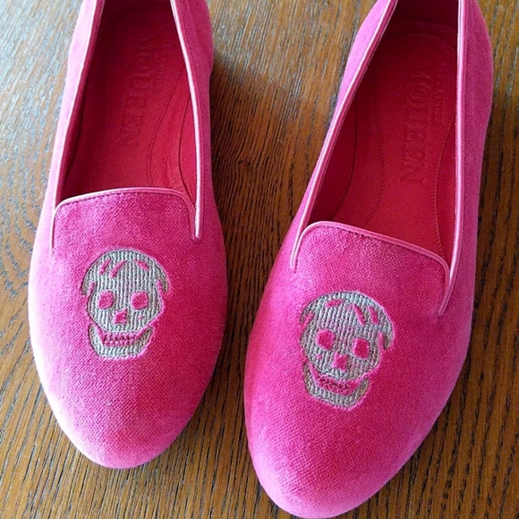 NWOT Alexander McQueen Embroidered Skull Smoking Slipper, Fuchsia - Picture 3 of 13